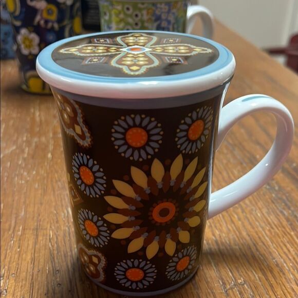Vera Bradley mug with lid - Picture 1 of 3